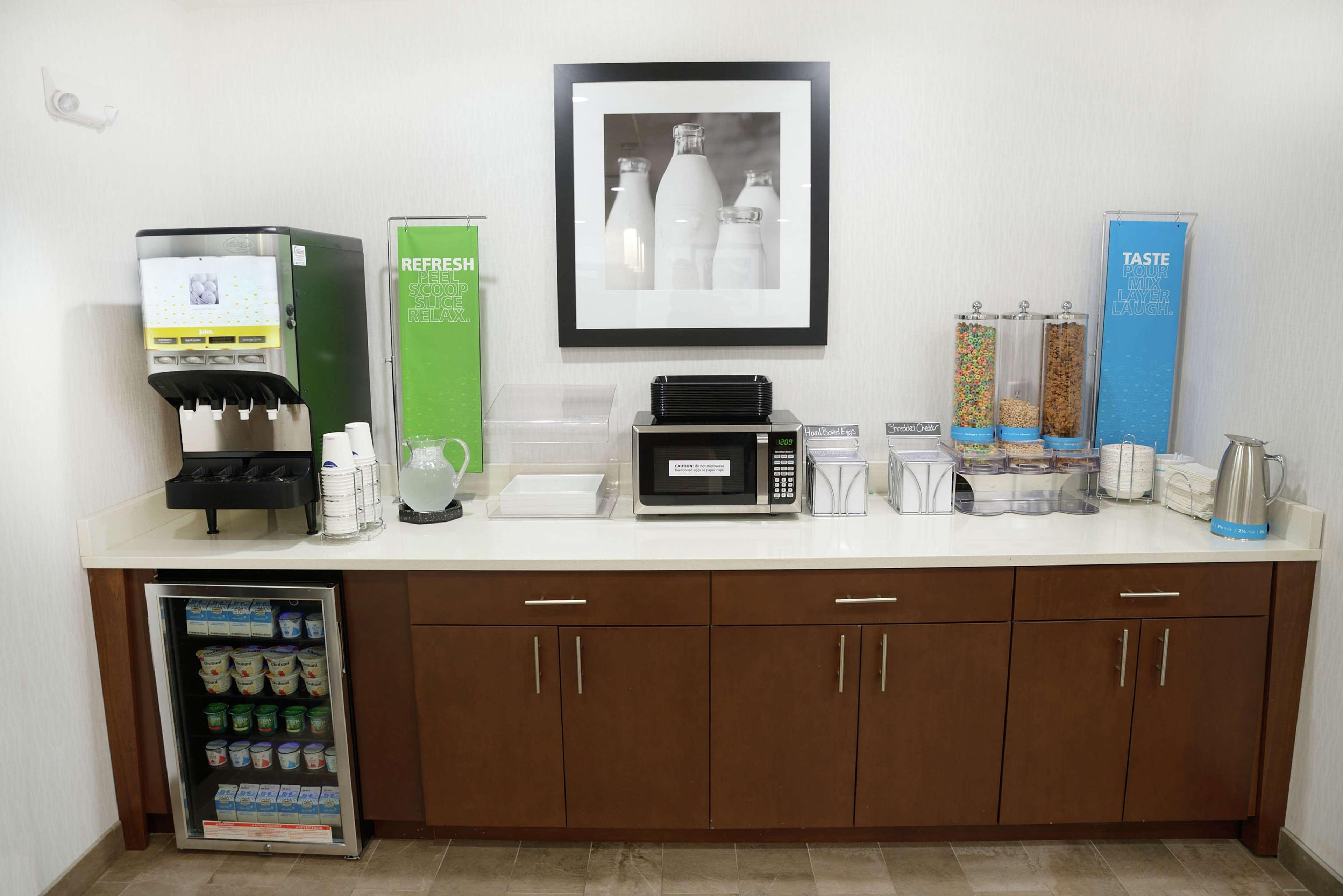 Hampton Inn & Suites Oklahoma City/Quail Springs Екстериор снимка