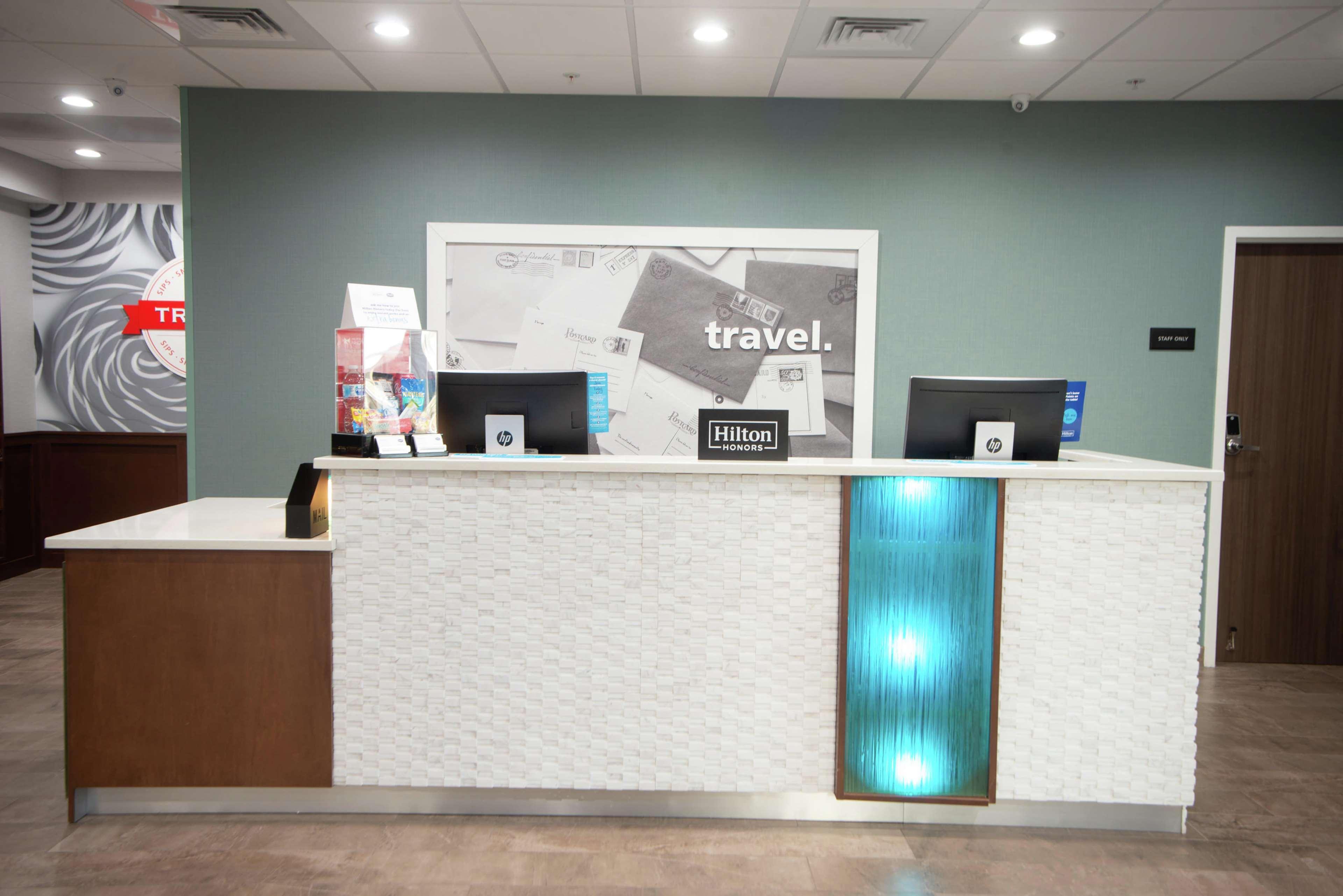 Hampton Inn & Suites Oklahoma City/Quail Springs Екстериор снимка