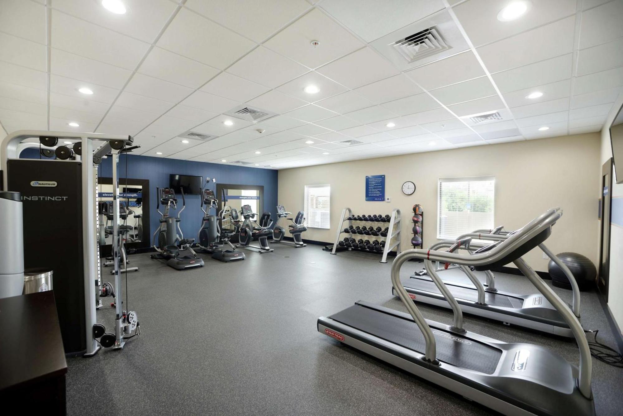Hampton Inn & Suites Oklahoma City/Quail Springs Екстериор снимка